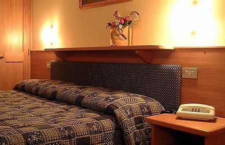 Hotel Della Luna 2*